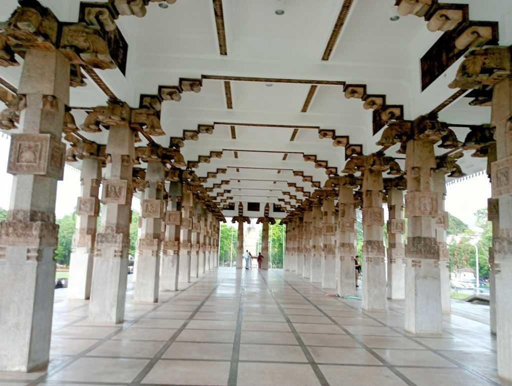 A lovely open plan memorial hall painted white commemorating Sri Lanka's independence from Great Britain in 1948
